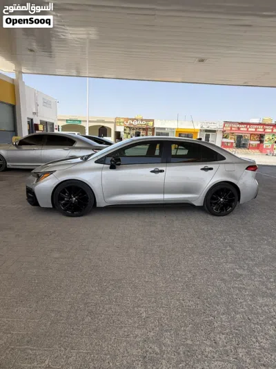 Toyota Corolla SE 2