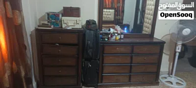 غرفة نوم بحالة ممتازة 3