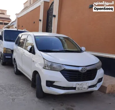 Toyota Avanza Standard 2
