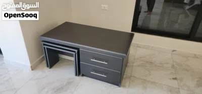 طقم طاولات لمينيت بحالة الجديد للبيع 4