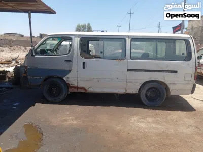 Toyota Hiace GL 2