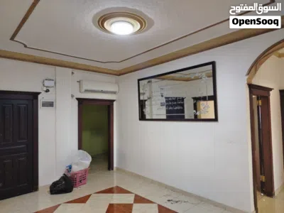 شقة للبيع محدثة بالكامل 2