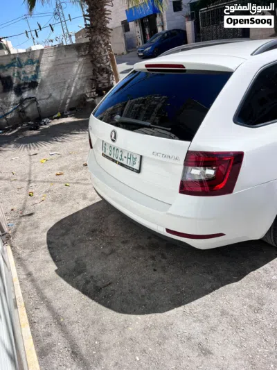 سكودا اوكتافيا Standard 3