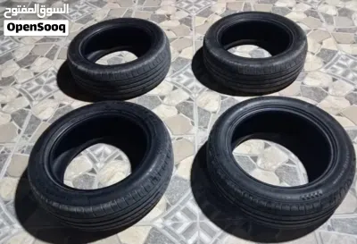 للبيع اربع تواير مقاس (17)215/55 2