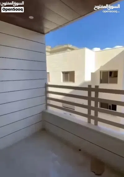 شقه مميزه للبيع جبل الحديد 3
