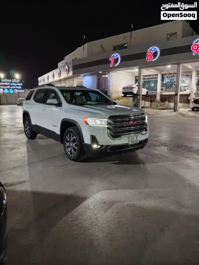 GMC Acadia SLT 2