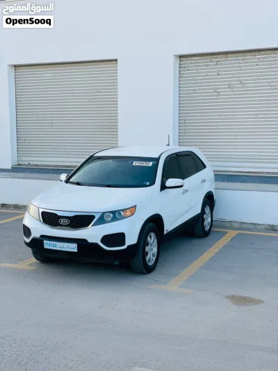 كيا سورينتو Standard 4