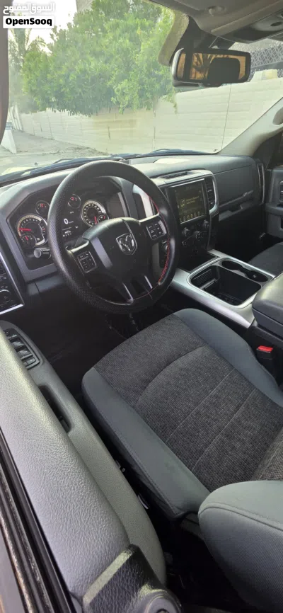 Dodge Ram Big Horn 4