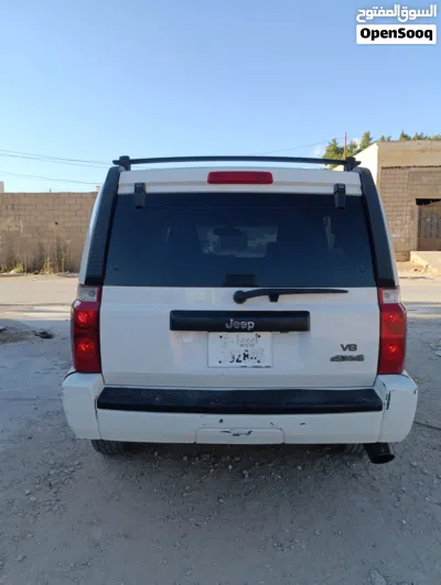 Jeep Commander Laredo 4