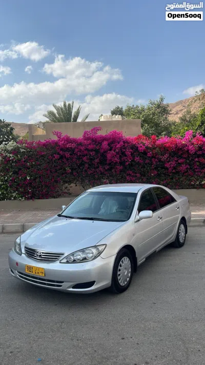 تويوتا كامري XLE 3