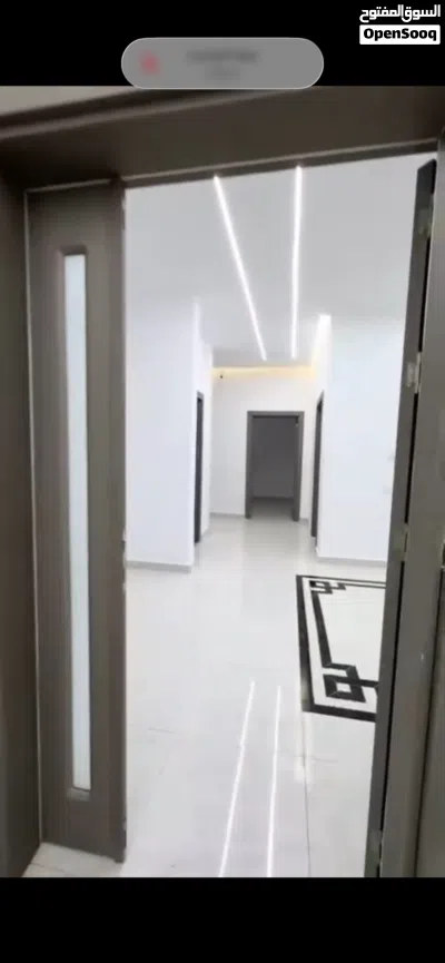 منزل للبيع مساحة الارض205 المسقوف 165 4