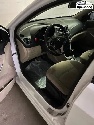 Hyundai Accent GL 3