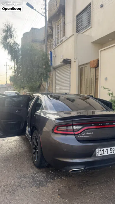 دودج تشارجر SXT 4