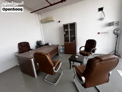 Office Chairs and Desk 4