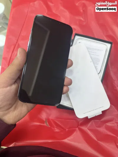 iPhone 13 pro max 256GB بطارية 100٪ مستعمل جديد 4