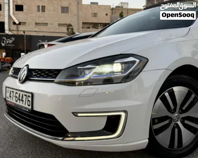 Volkswagen Golf E-Golf 4
