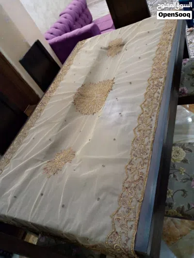 طاوله طعام مع 6 مقاعد 4