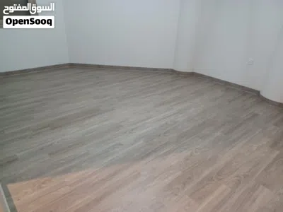 معلم باركيه خشب فني تركيب باركيه بلاستيك فني باركيه معلم باركيه شغل باركيه بلاستيك صنايعي باركيه 2