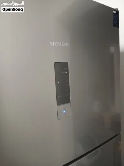 Siemens 522L Two Door Fridge, No Frost Technology, Great Condition 2