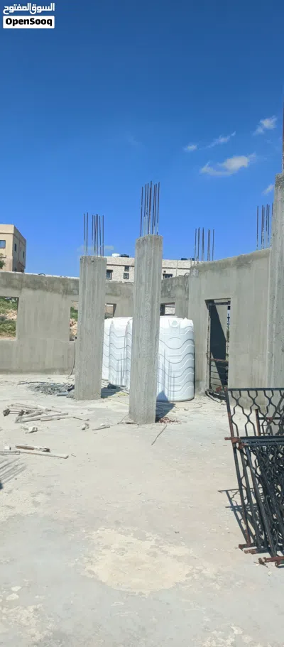 بيت قيد الانشاء بجانب المشتل 2
