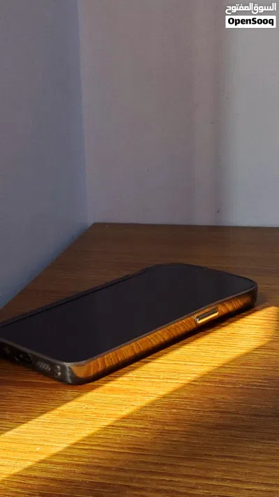 للبيع آيفون 13 عادي رسمي (256 جيجا) نظيف جداً أخو الجديد 3
