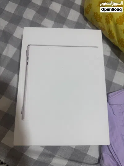 MacBook Air M3 2
