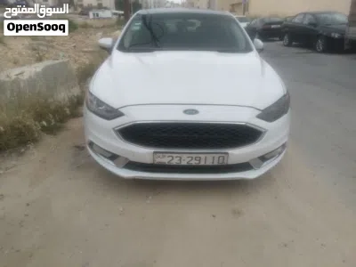 Ford Fusion SE 2
