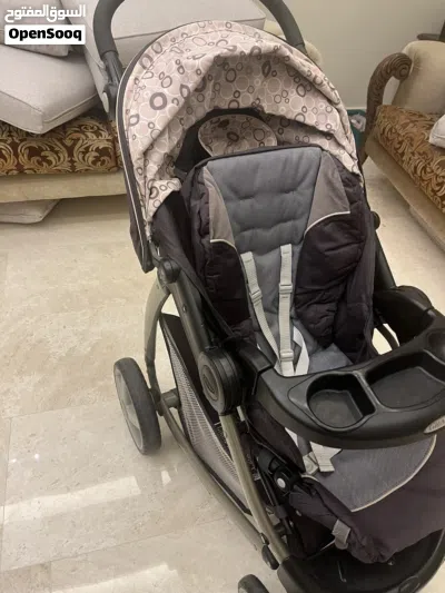 عرباية اطفال ماركة graco 2