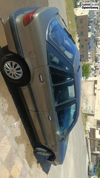 Mitsubishi Lancer GLX 4