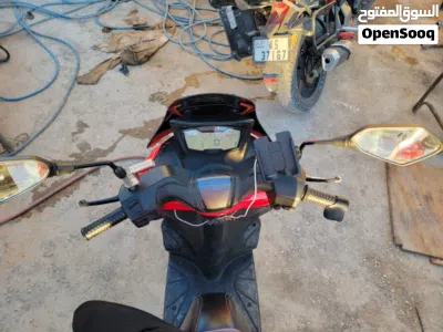 سكوتر ابريليا 160 cc sxr 3