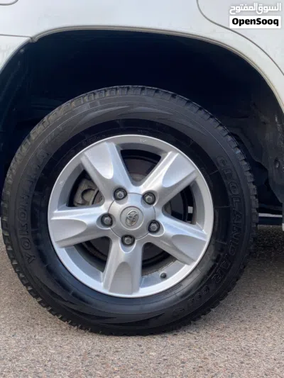 Toyota Land Cruiser VXR 4