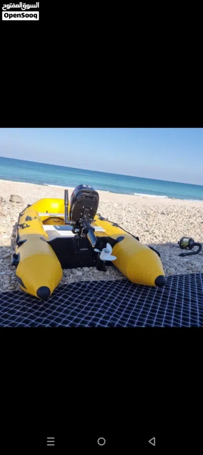 للبيع قارب مطاطي مع محرك 4Strok الفارب عالي الجوده و لم يستخدم القارب و المكينه مره واحده فقط ينفع 2