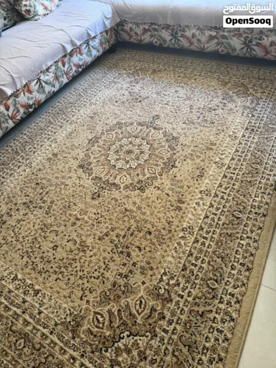 سجادة موكيت مستعملة بنقشة كلاسيكية قياس 2*3 2