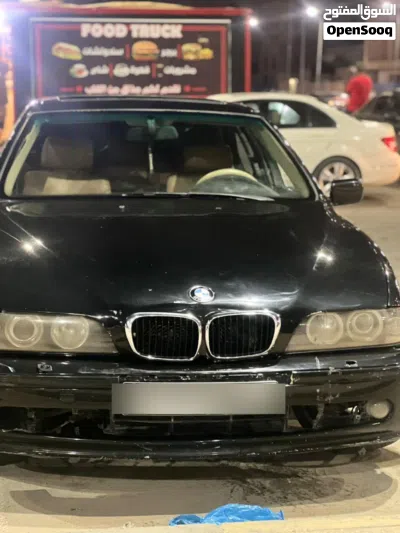 بي ام دبليو الفئة 5 525 4