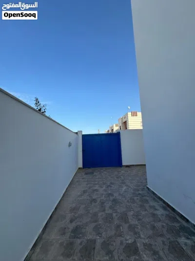 مبناء تجاري 3