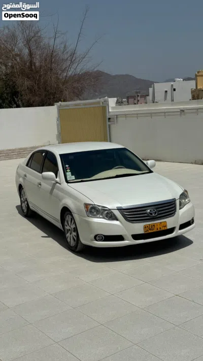 Toyota Avalon XLS 2