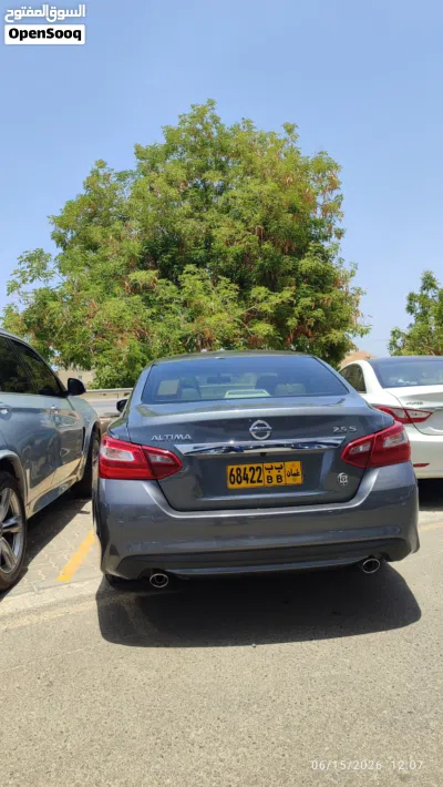 Nissan Altima S 2