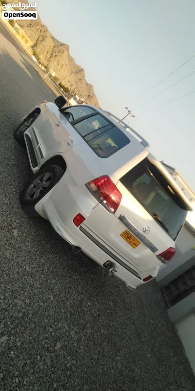 تويوتا لاند كروزر GXR 4