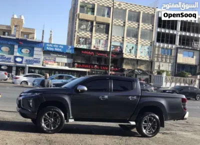 Mitsubishi L200 Standard 2
