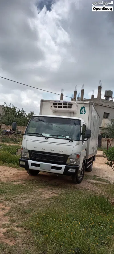 Mitsubishi Canter 2