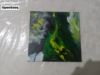 لوحة فنية باستخدام لوحات صغيرة وكبيرة 4