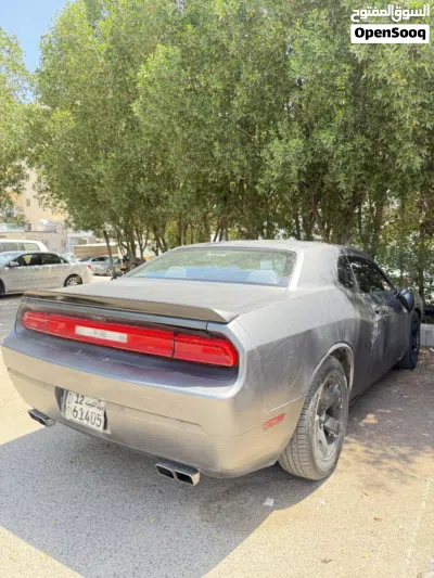 دودج تشالنجر SXT 4
