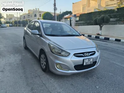 Hyundai Accent Standard 4