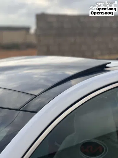Kia Cadenza Limited 4
