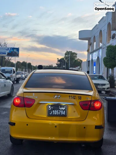 Hyundai Avante Limited 4