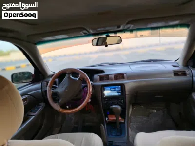 Toyota Camry LE 4