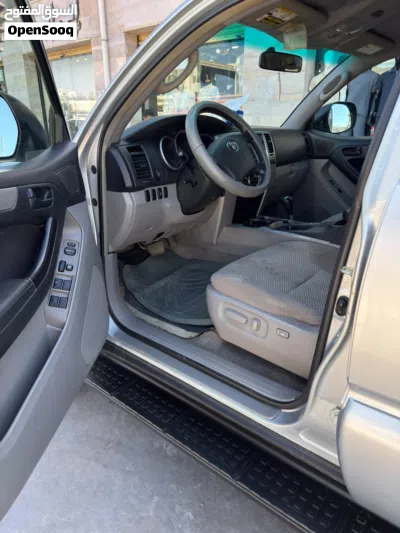 Toyota 4 Runner SR5 3