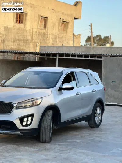 Kia Sorento EX 3