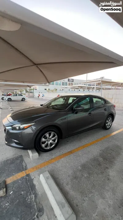 Mazda 3 Standard 2