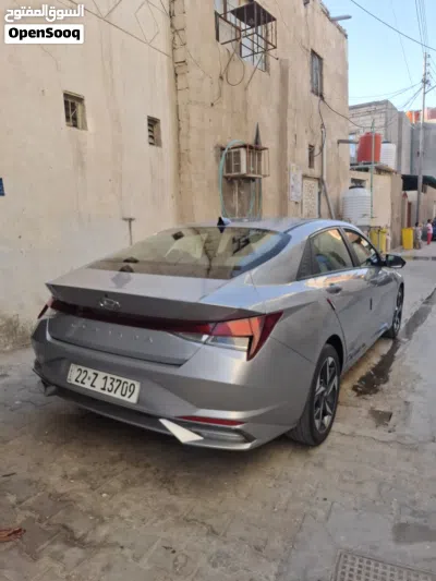 هیۆندای ئێلانترا SE 3